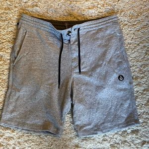 Mens Medium Volcom Shorts